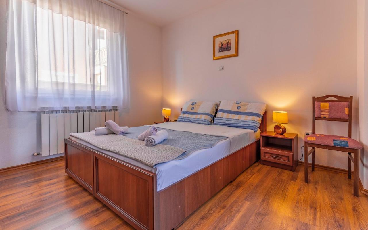Istriensonne - Apartments Veruda Mit Grillterrasse Pula Luaran gambar
