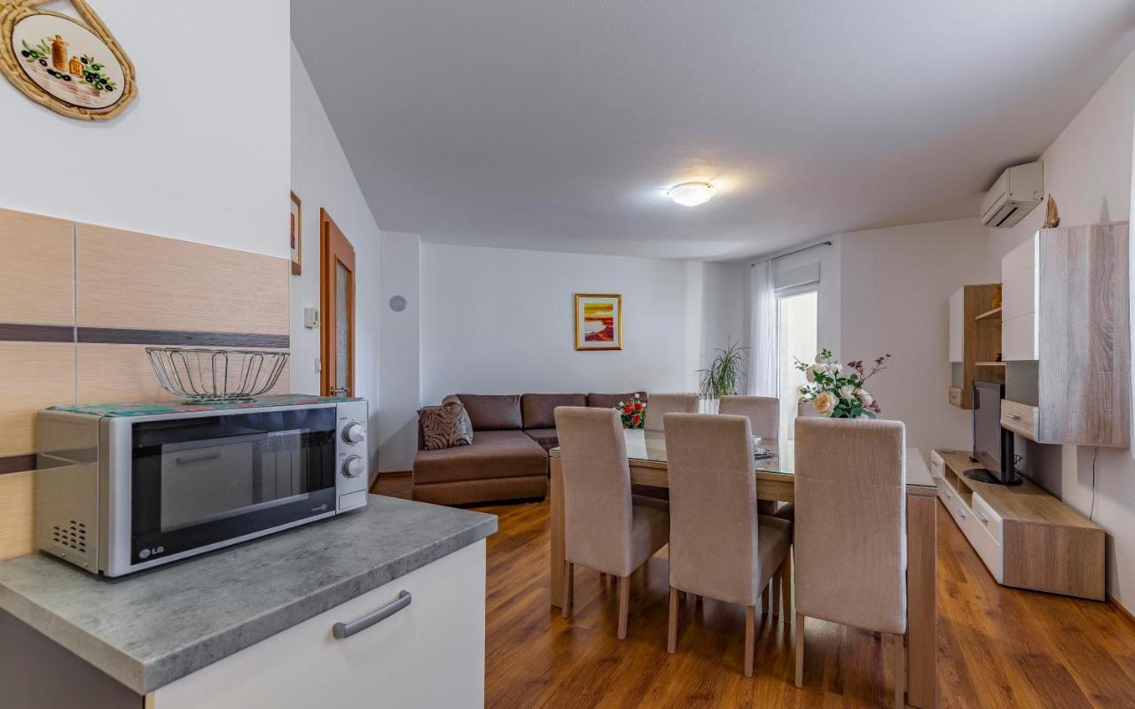 Istriensonne - Apartments Veruda Mit Grillterrasse Pula Luaran gambar