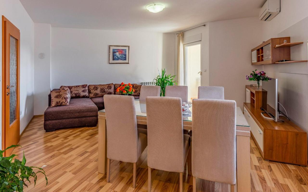 Istriensonne - Apartments Veruda Mit Grillterrasse Pula Luaran gambar