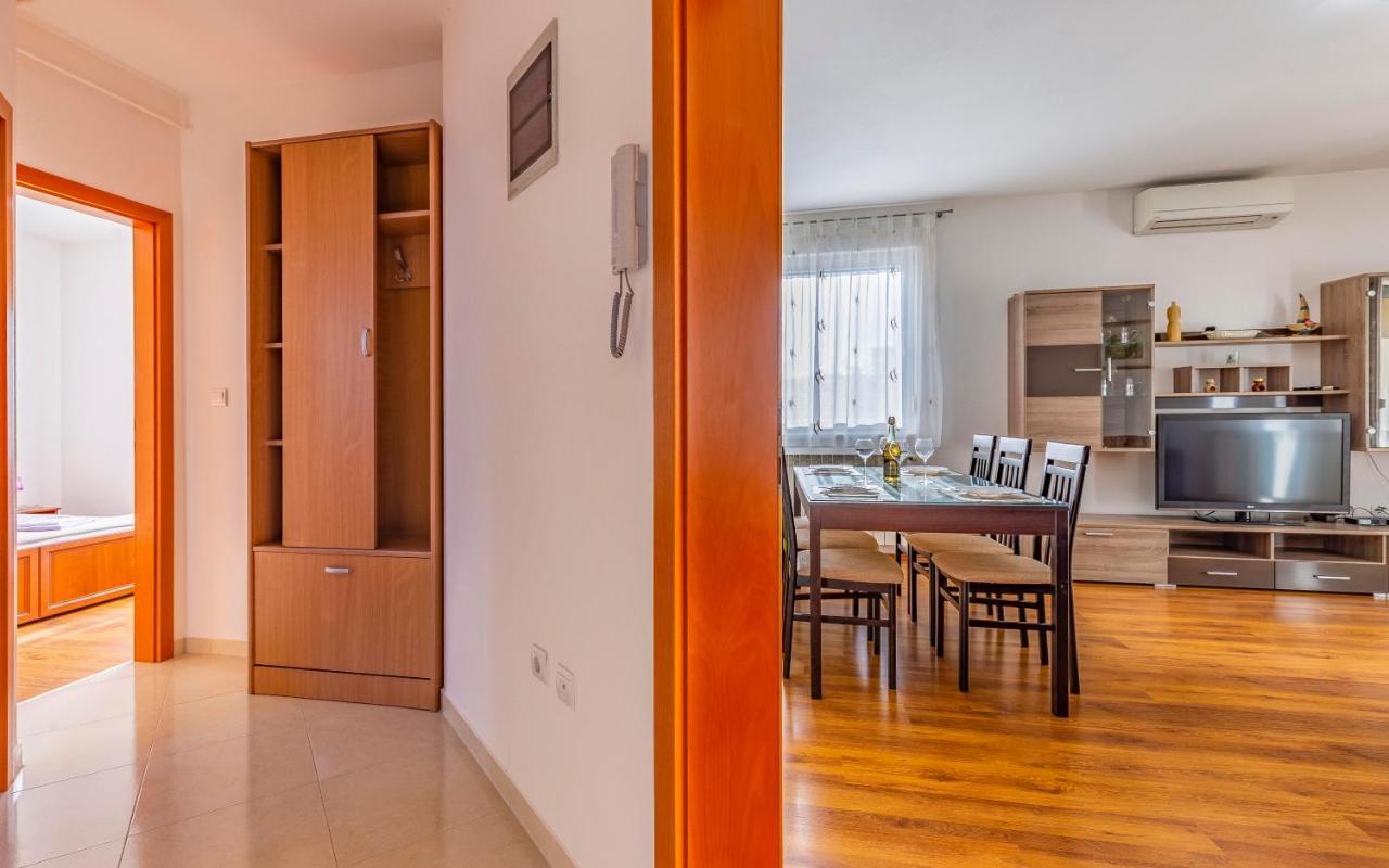 Istriensonne - Apartments Veruda Mit Grillterrasse Pula Luaran gambar