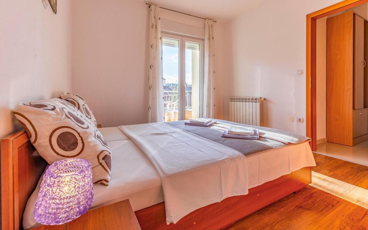 Istriensonne - Apartments Veruda Mit Grillterrasse Pula Luaran gambar