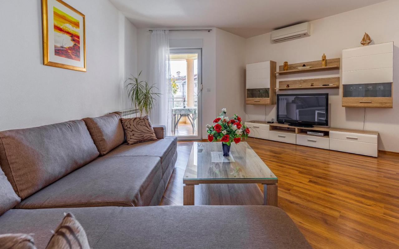 Istriensonne - Apartments Veruda Mit Grillterrasse Pula Luaran gambar