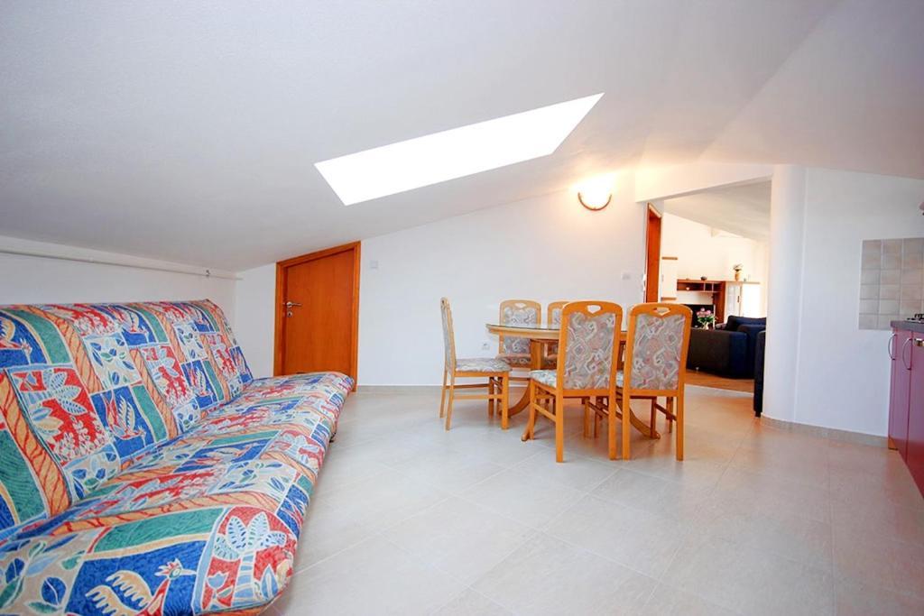 Istriensonne - Apartments Veruda Mit Grillterrasse Pula Luaran gambar